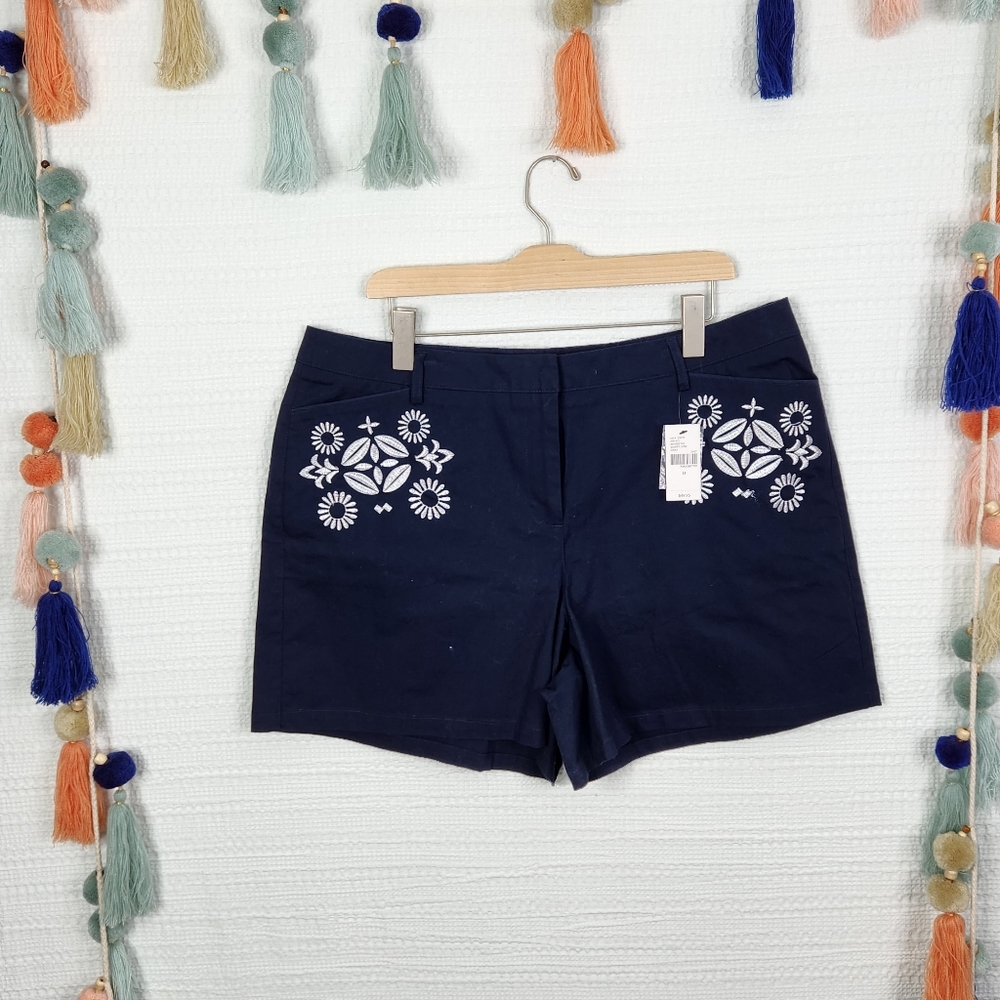 Lane Bryant Embroidered Shorts NWT